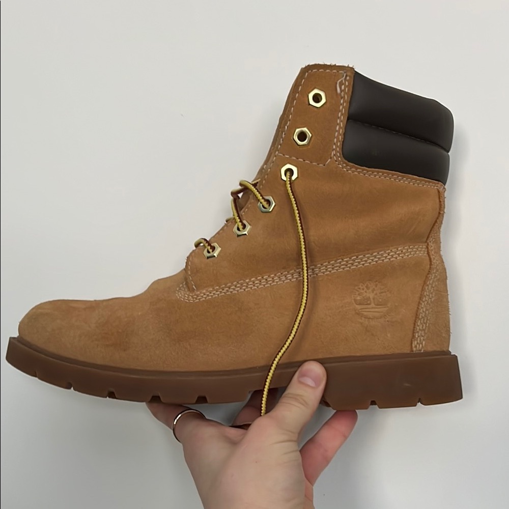 Women’s Timberland Tan Leather Boots